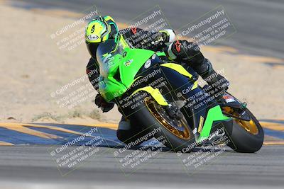 media/Nov-15-2024-CVMA Friday Practice (Fri) [[b142d29251]]/4-Group 4 and Trackday/Session 2 (Turn 10)/